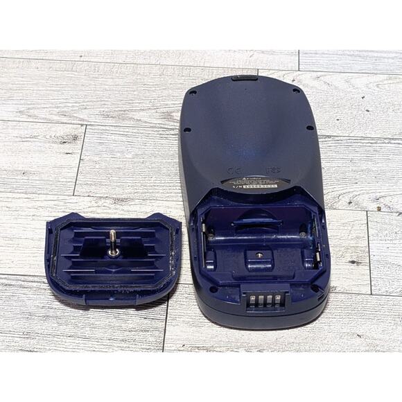 Cobra GPS 1000 DLX Portable Personal Handheld GPS Bundle Manuals, Cords - Works - Picture 4 of 4